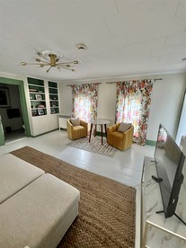 Impressive Cottage Surrounded by Trees in Bridgton, Maine - Bridgton, Maine - glamping.directory