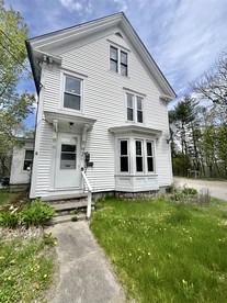 Impressive Cottage Surrounded by Trees in Bridgton, Maine - glamping.directory