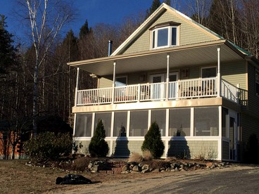 Spacious Log Cabin Rental near South Pond Lake, Maine - glamping.directory