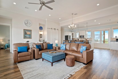 Glorious Beach House with Fantastic Sights in Crystal Beach, Texas - Crystal Beach, Texas - glamping.directory
