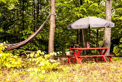 Unique Bell Tent Getaway on Apple Orchard near Woodstock, New York - Jewett, New York - glamping.directory