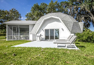 Modern 3-Bedroom Lakefront Home with Pool, Patio & Private Helipad in Clermont, Florida - Clermont, Florida - glamping.directory