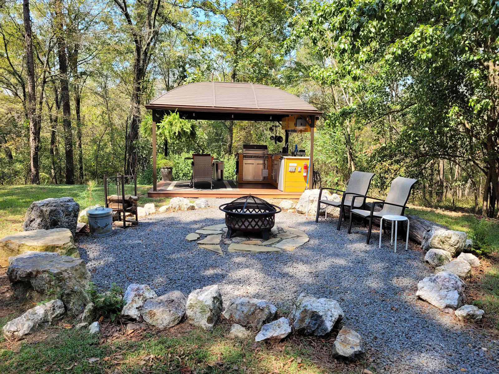 Fern Dell: Secluded Woodland Glamp - Hot Springs, Arkansas - glamping.directory
