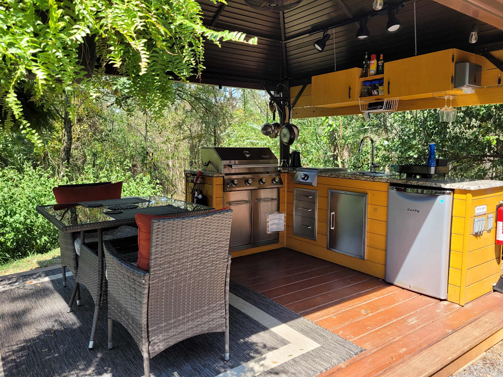 Fern Dell: Secluded Woodland Glamp - Hot Springs, Arkansas - glamping.directory