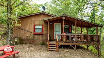 Incredible Wooden Cabin with Fire Pit in Miami, Oklahoma - Miami, Oklahoma - glamping.directory