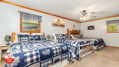 Incredible Wooden Cabin with Fire Pit in Miami, Oklahoma - Miami, Oklahoma - glamping.directory