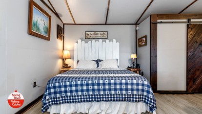 Incredible Wooden Cabin with Fire Pit in Miami, Oklahoma - Miami, Oklahoma - glamping.directory
