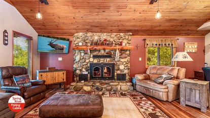 Incredible Wooden Cabin with Fire Pit in Miami, Oklahoma - Miami, Oklahoma - glamping.directory