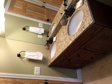 Elegant Waterfront Vacation Rental with a Pool and Spa near Saugatuck, Michigan - Douglas, Michigan - glamping.directory