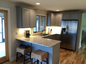 Elegant Waterfront Vacation Rental with a Pool and Spa near Saugatuck, Michigan - Douglas, Michigan - glamping.directory