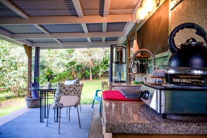 Unique Cabin for a Romantic Getaway Surrounded by Nature in Kealakekua, Hawaii - Kealakekua, Hawaii - glamping.directory