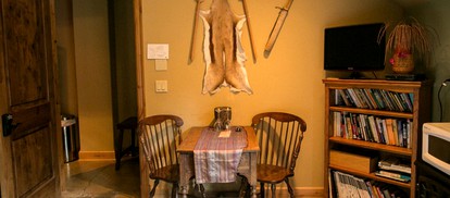 Serengeti-Inspired Vacation Rental for an Escape in Bonner County, Idaho - Sandpoint, Idaho - glamping.directory