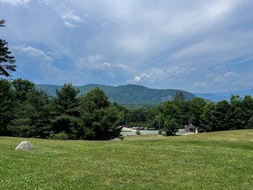 Spacious Lofted Cabin with Pool Table and Views in New Hampshire - North Conway, New Hampshire - glamping.directory