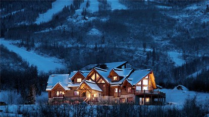 Deluxe Family-Friendly Getaway close to the Ski Slopes in Steamboat Springs, Colorado - glamping.directory