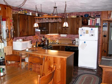 Peaceful Cottage Rental with Lake Champlain Views on Missisquoi Bay in Vermont - West Swanton, Vermont - glamping.directory