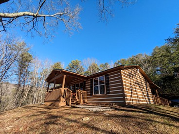 Serene Group Getaway Cabin with Private Hot Tub and Grill near the Smokies in Sevierville, Tennessee - glamping.directory