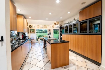 Luxurious Historic Estate with Game House on Canal near Princeton University, New Jersey - Princeton, New Jersey - glamping.directory