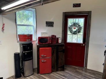 Rustic Silo Cabin with Riverfront Fishing Access near Big Hole River, Montana - Melrose, Montana - glamping.directory