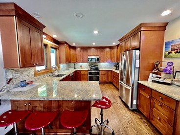 Secluded Cottage with Stunning Sights in Winhall, Vermont - Winhall, Vermont - glamping.directory
