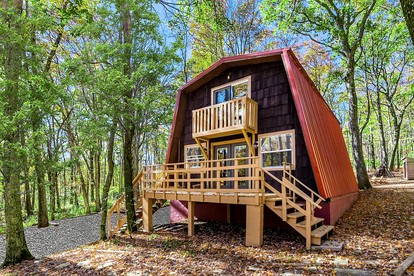Private Lake/Beach Cabin with Fire Pit and Large Deck - Access to Golf and Community Amenities at this Terra Alta, WV Getaway - glamping.directory