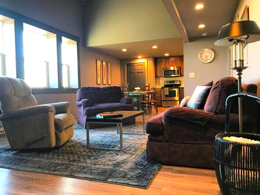 Stunning Rustic Converted Barn Country Getaway near Wabash, Indiana - South Lagro, Indiana - glamping.directory