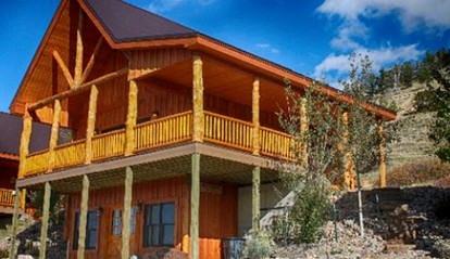 Stunning Logwood Vacation Rental on Belt Creek near Great Falls, Montana - glamping.directory
