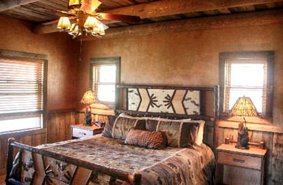 Stunning Logwood Vacation Rental on Belt Creek near Great Falls, Montana - Belt, Montana - glamping.directory