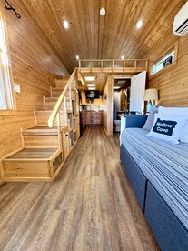 Charming Tiny Home Retreat with Lodge Amenities Near Ocean Beaches, Lincoln County, OR - Lincoln County, Oregon - glamping.directory