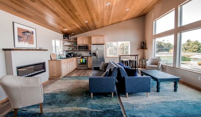 Charming Tiny Home Retreat with Lodge Amenities Near Ocean Beaches, Lincoln County, OR - Lincoln County, Oregon - glamping.directory