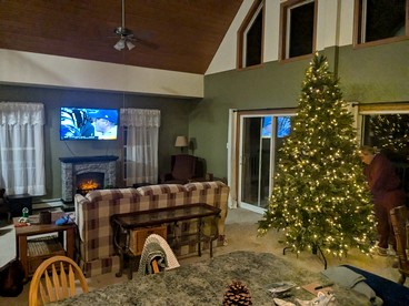 Breathtaking Cabin Nestled Amidst Trees in Webb, New York - Webb, New York - glamping.directory