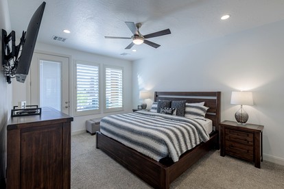 Spacious and Modern Vacation Rental on Family Resort with Pool and Pickleball Courts in St. George, Utah - St. George, Utah - glamping.directory