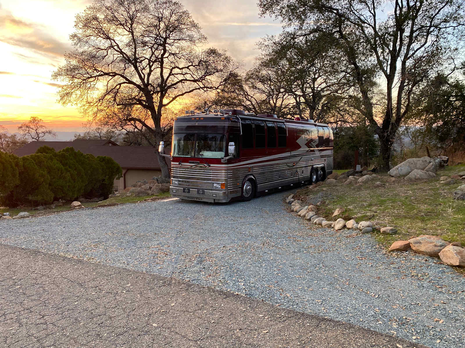 Sleepy Stag RV Spot - El Dorado, California - glamping.directory