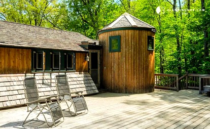 Peaceful Getaway above a Beautiful Yoga Studio near Devil's Den Nature Preserve, Connecticut - Redding, Connecticut - glamping.directory