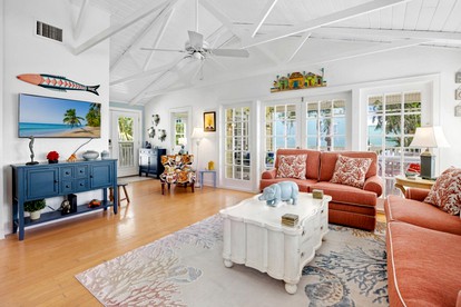 Gorgeous Turtle Cottage in Captiva, Florida - Captiva, Florida - glamping.directory
