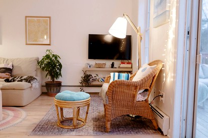 Fabulous Catskills Cottage with a Fire Pit - Barryville, New York - glamping.directory