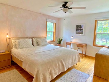 Fabulous Catskills Cottage with a Fire Pit - Barryville, New York - glamping.directory
