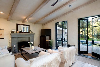 Elegant Kenwood Accommodation with a Pool Ideal for Luxury Sonoma County Getaways - Kenwood, California - glamping.directory