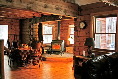 Cozy Cabin near Lake Ontario Ideal for a Family Retreat - Mexico, New York - glamping.directory