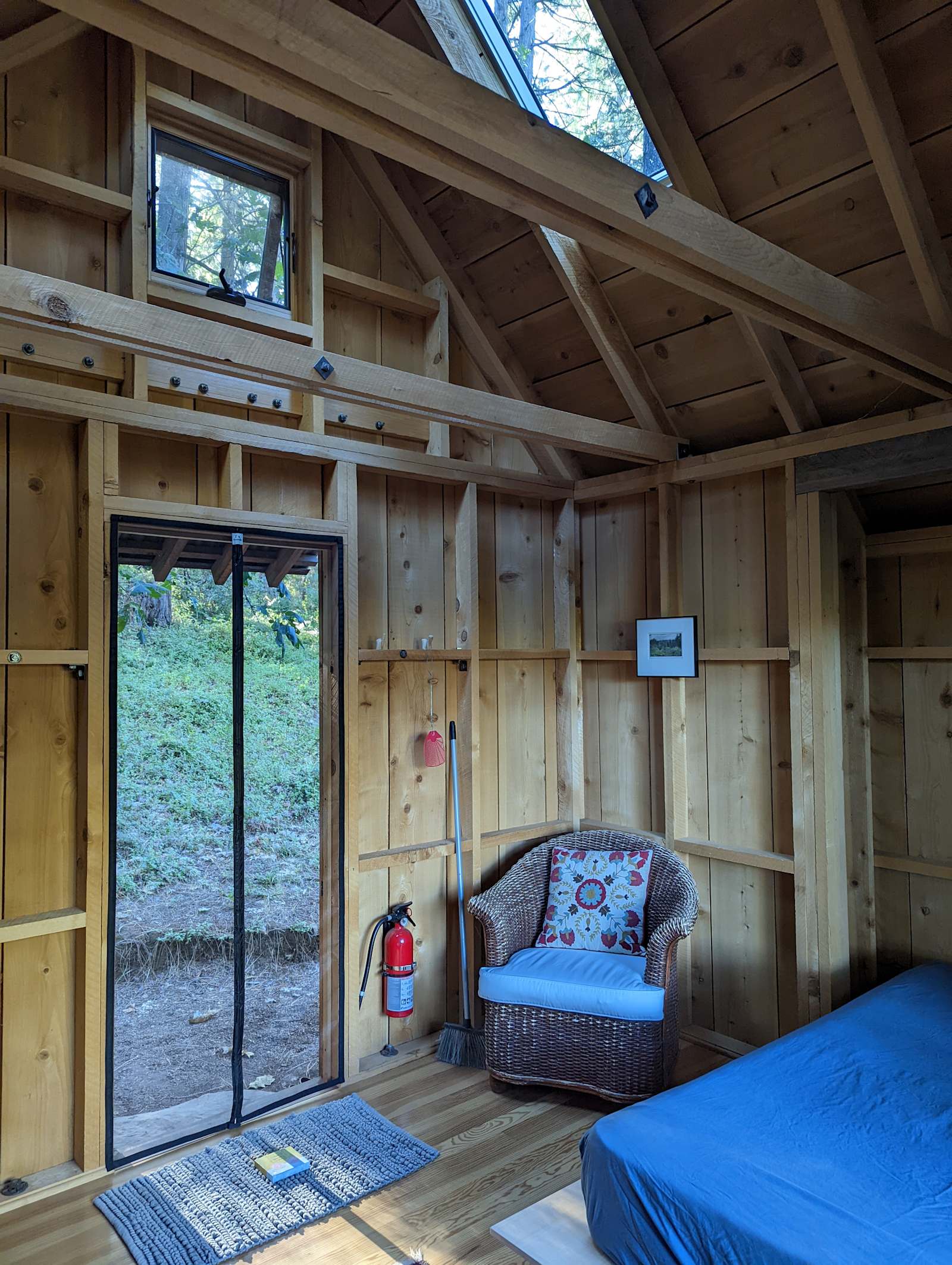 Honeycomb Hut - Nevada City, California - glamping.directory