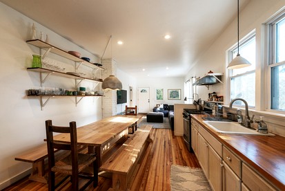 Amazing Vacation Rental Unit on a Fantastic Farm Along the Silver River for a Family Escape in Woodridge, New York - Woodridge, New York - glamping.directory