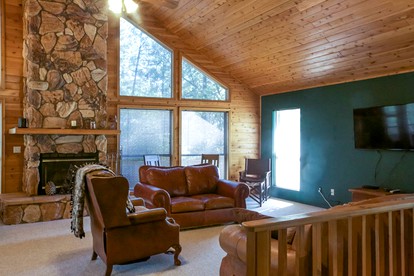 Luxury Cabin Rental Surrounded by Tonto National Forest in Pine, Arizona - Pine, Arizona - glamping.directory
