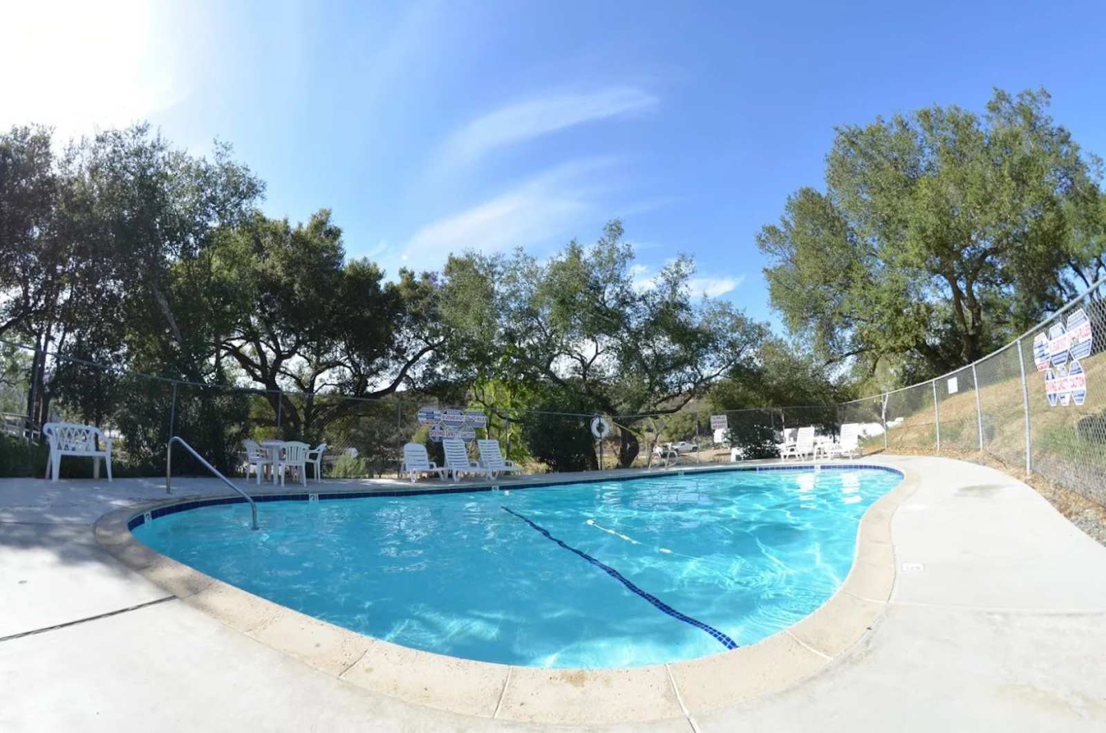 Champagne Lakes RV Resort - Escondido, California - glamping.directory