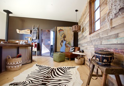 Stunning Design Rental Incredible for a Luxury Escape in Lone Pine, California - Lone Pine, California - glamping.directory