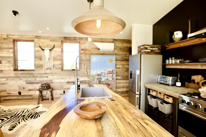 Stunning Design Rental Incredible for a Luxury Escape in Lone Pine, California - Lone Pine, California - glamping.directory