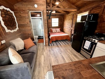 Amazing Vacation Rental in Sabine National Forest on Toledo Bend Lake for a Fantastic Family Escape in Hemphill, Texas - Hemphill, Texas - glamping.directory