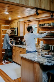 Tranquil Mountain Escape with Outdoor Decks, Fireplace & Scenic Charm in Blowing Rock, North Carolina - Blowing Rock, North Carolina - glamping.directory