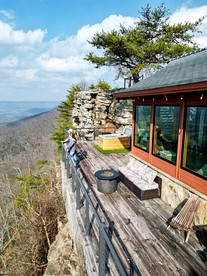 Gorgeous Tea House for Two with Incredible Views for the Ultimate Romantic Escape near Menlo, Georgia - Menlo, Georgia - glamping.directory