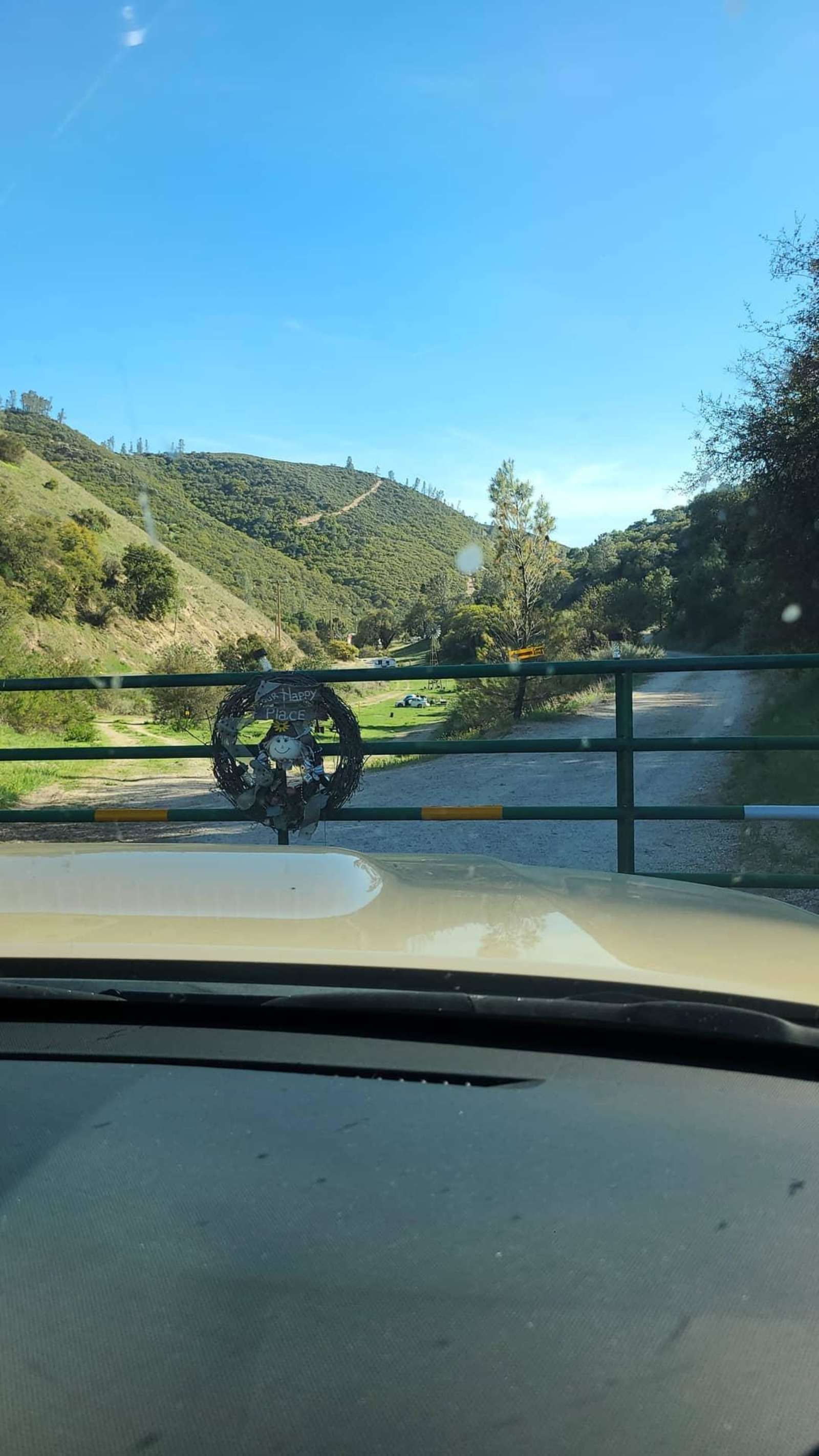 OUR HAPPY PLACE - Lockwood, California - glamping.directory