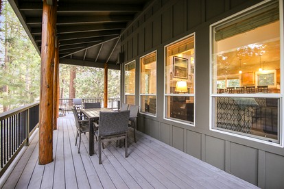 Stylish Luxury Cabin with Hot Tub near Deschutes River Trail on Resort in Bend, Oregon - Bend, Oregon - glamping.directory