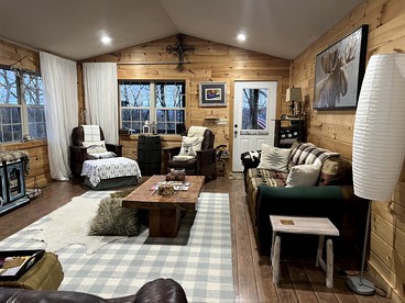 Spacious Camping Cabin Perfect for Families in the Blue Ridge Mountains of Georgia - Blairsville, Georgia - glamping.directory